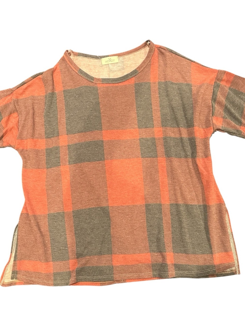 Relaxed Short Sleeve Plaid Tee in Red and Black by Hopely